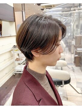 アッシュ 横浜西口店(Ash) 耳掛けハンサムショート