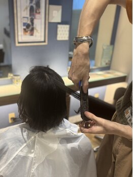 R ヘアーアンドメイク 立野店の写真/大人の"似合わせ"スタイルならお任せ♪大人女性特有の悩みも女性ならではの視点で解決に導きます◎