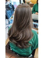 ナンバー エミライ 溝の口(N° emirai) 大人かわいいくびれミディラベンダーインナーカラー