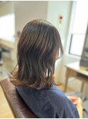 外ハネミディアムスタイル