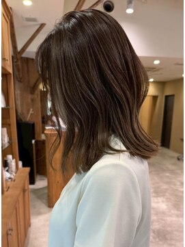 リュミエ ドゥ マッシュ(Lumier de mashu) 【大阪/梅田/茶屋町/中崎町】透明感ココアグレージュ