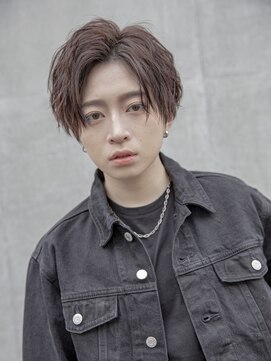 シティ(CITY) フェザーパーマブルーブラックショートセンターパートガイルヘア