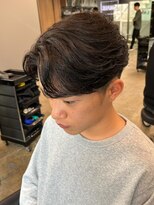 エルマーク 松山(L-MARK)&nbsp;フェザーパーマ/ニュアンスパーマ/センターパート/メンズ/眉毛