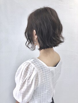 ベニス(VENICE) ベージュ×外ハネボブ