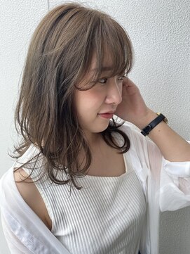 トリート 南行徳本店(TREAT) オリーブベージュ×レイヤー