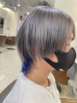 ネオリーブアイム 横浜西口店(Neolive aim) 横浜★ネオウルフにシルバーヘアに青のインナー