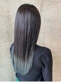 艶髪ストレート アッシュ モード 裾カラー