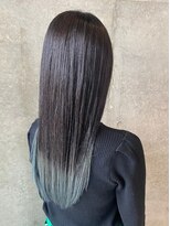 セル(CELL)&nbsp;艶髪ストレート アッシュ モード 裾カラー