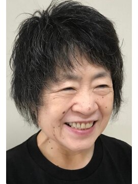 美容室 ステラ アシンメトリーマッシュレイヤーウルフ