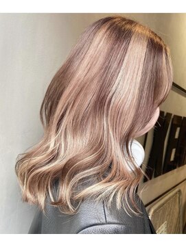 ジーナ(XENA) ケアカラー×ハイトーン×デザインカラー(渋谷)