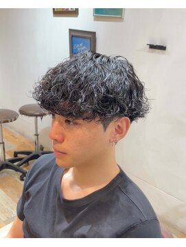 プリストオオサカ(PRIST OSAKA) 波巻きスパイラルパーマ