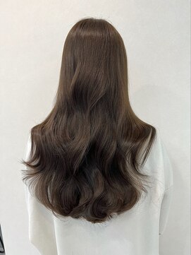 ミラ(MIRA) ベージュ/梅田美容室/大阪美容室
