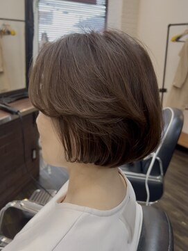 コークハットヘアーズ(Coke Hat Hairs) 外国人風ボブ