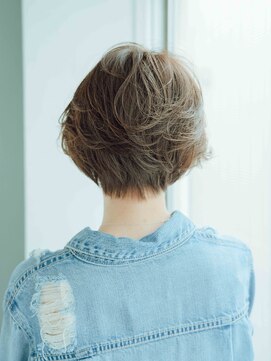 ヘアアンドリラクゼーション シャッセ(Hair&Relaxation SASE) ひし形ショートボブ