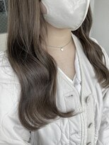 ロカ(roka)&nbsp;ブリーチなしのミルクティーベージュ　アッシュ　グレージュ