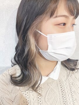 シアン(CYAN) インナーカラー#ミルクティーベージュ#透け感#髪質改善