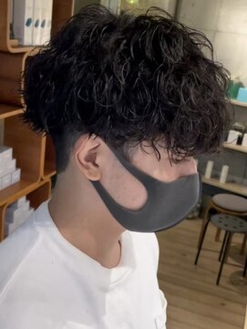 ウェイビーエフティフィフス 横浜西口(WAVEY ft.fifth) 波巻きスパイラルパーマメンズマッシュツイストスパイラルパーマ