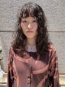 ヘン(hen) 【心斎橋hen】ミディアムパーマ スパイラルパーマ