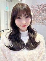 アイティー バイ アルバム 浦和店(IT by ALBUM)&nbsp;ロング韓国ヘア顔周りレイヤーおくれ毛_ba539582