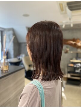 ニーイチイチ(211) ミディアムボブ/ボブ