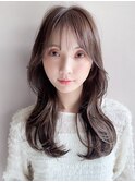 大人可愛いココアベージュ斜めバング艶感クラゲヘアー愛され