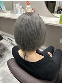 シルバーグレー