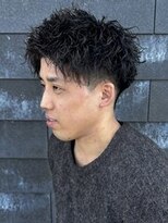 リオールバイニアウ(RE:ALL by Niau)&nbsp;メンズアップバングツイストパーマスパイラルパーマ刈り上げ