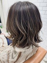 ハツ 橋本(HATSU)&nbsp;バレイヤージュ風◎ウェーブハイライト【佐藤こうや】