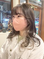 ジョージ(Jo-Ji)&nbsp;ホワイトベージュイヤリングカラー