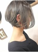 ショート、アッシュベージュ