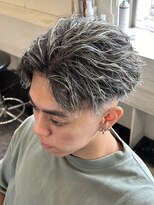 ビーテックバイゼン 山科店(B-TECH by Zen)&nbsp;リバースツイストスパイラルパーマ×ホワイトメッシュ　フェード
