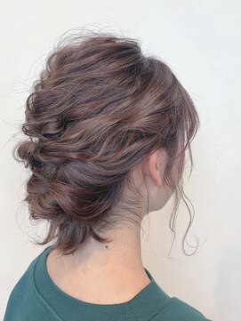 シャンプーボーイ セントラル 博多(SHAMPOO BOY central) 柔らかくまとまる上品アレンジ♪小顔見せアップアレンジ