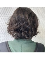 エル(EL by green)&nbsp;(akiko)ショートボブ×ふわっとパーマ