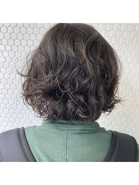 エル(EL by green) (akiko)ショートボブ×ふわっとパーマ