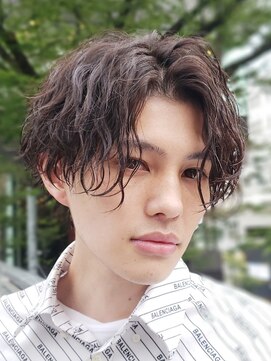 フィフス 原宿(fifth) ツイストスパイラルパーマツーブロック無造作韓国センターパート