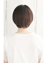 シュシュット(chouchoute)&nbsp;大人かわいいこなれ美髪ミディホワイトグレージュネビージュ/015