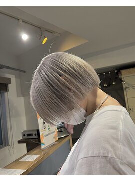 コイ(coii) ホワイトシルバー/ブロンド/ペールトーン/グレー/ラベンダー