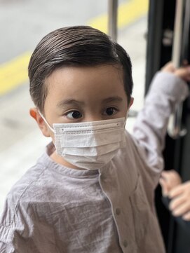 カットインシャンゼ 崇元寺店 キッズカット