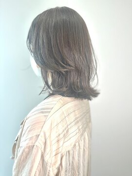 イーストハムアネーロ(EAST HAM anello) レイヤーミディアム×透明感アッシュブラウン