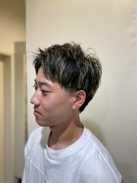 ヘアメイクアン(Hair Make Une) コントラストメッシュ メンズハイライト