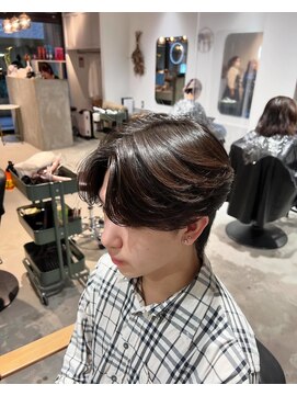グラスバイネオリーブ 大倉山駅前店(grace by neolive) 韓国風センターパート×毛流れパーマ