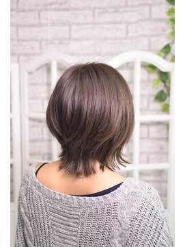 ベルベット(VELVET) レイヤーボブ　カット＋カラー＋メンテナンストリートメント