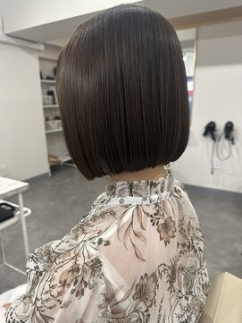 アルレン(Allen) ラベンダーアッシュ【切りっぱなしボブ/宇都宮/透明感】