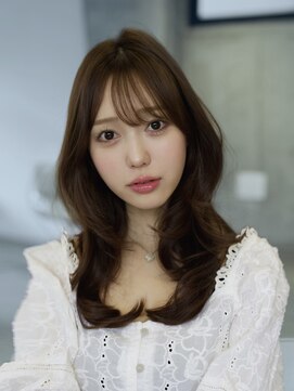 エインアンリー 明治神宮前(AIN.ANLY.) 韓国ヘア顔周りレイヤー暗めミルクティーベージュグレージュ