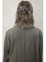 ジュール(JOULE'S)&nbsp;ルーズハーフアップアレンジ