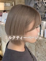 ヴォア(VOA)&nbsp;ミルクティーベージュ×耳かけボブ