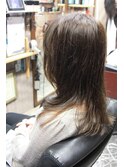 直毛の方でもカットで動き流れの出せるセミロング