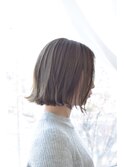 ミニボブ×グレージュ×ハイライト