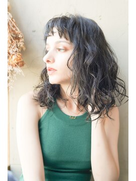 マセナ(Masena) オン眉バング×ミディカール　4