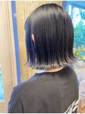 ダークグレー